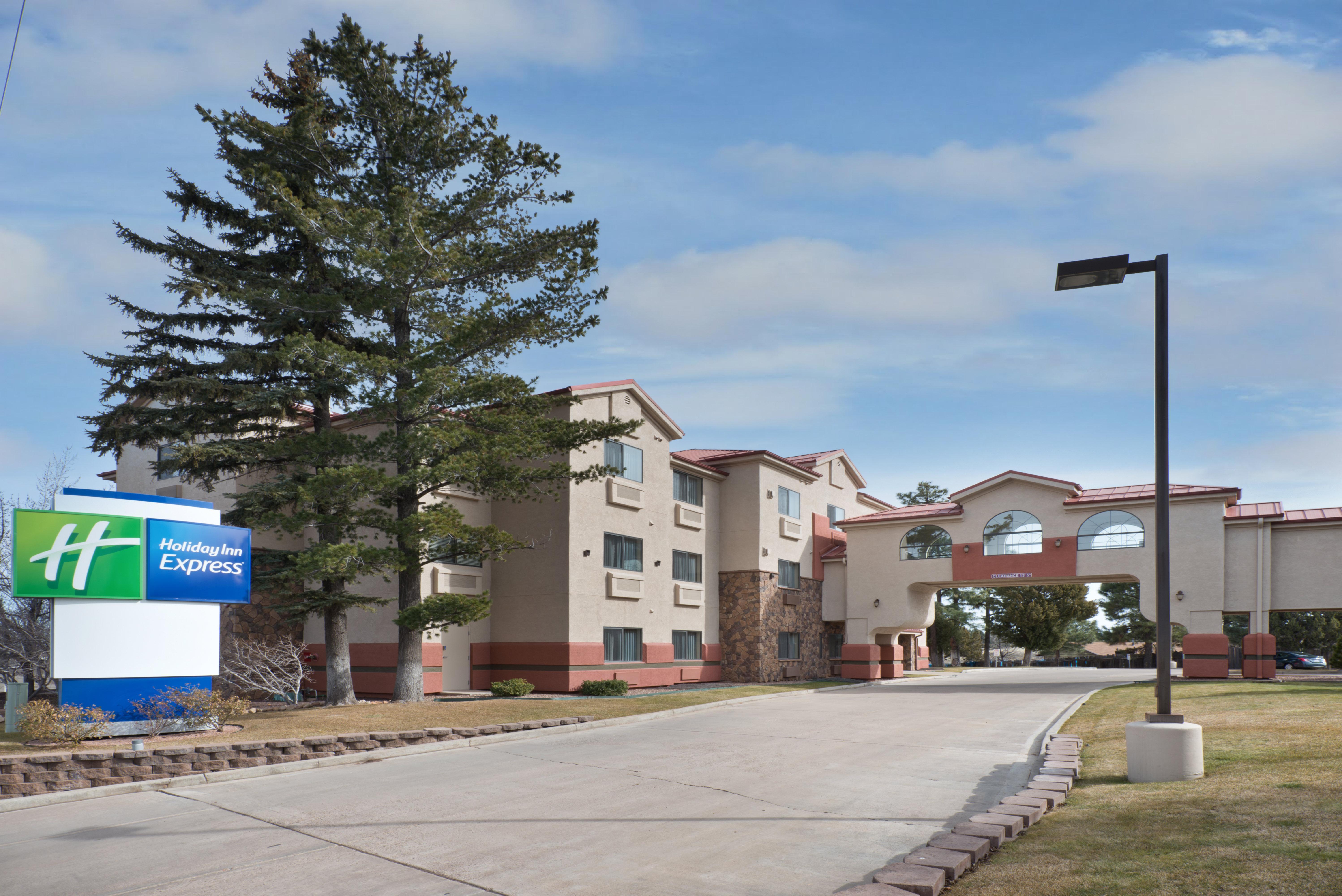 Holiday Inn Express Show Low, An Ihg Hotel Exterior photo